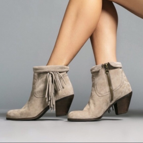 Sam Edelman Shoes - SAM EDELMAN Gray Leather Fring Ankle booties.